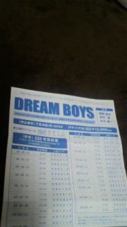 �\������