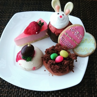 �C�[�X�^�[�X�B�[�c�u�b�t�F