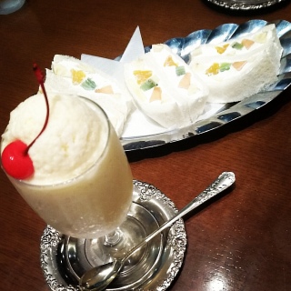 �I������_(^o^)�^